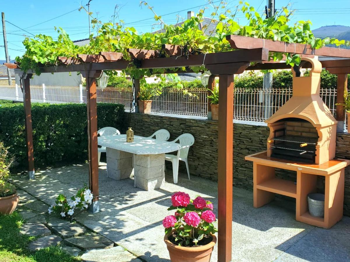 Apartamentos Turisticos Rosa 리바데오 외부 사진